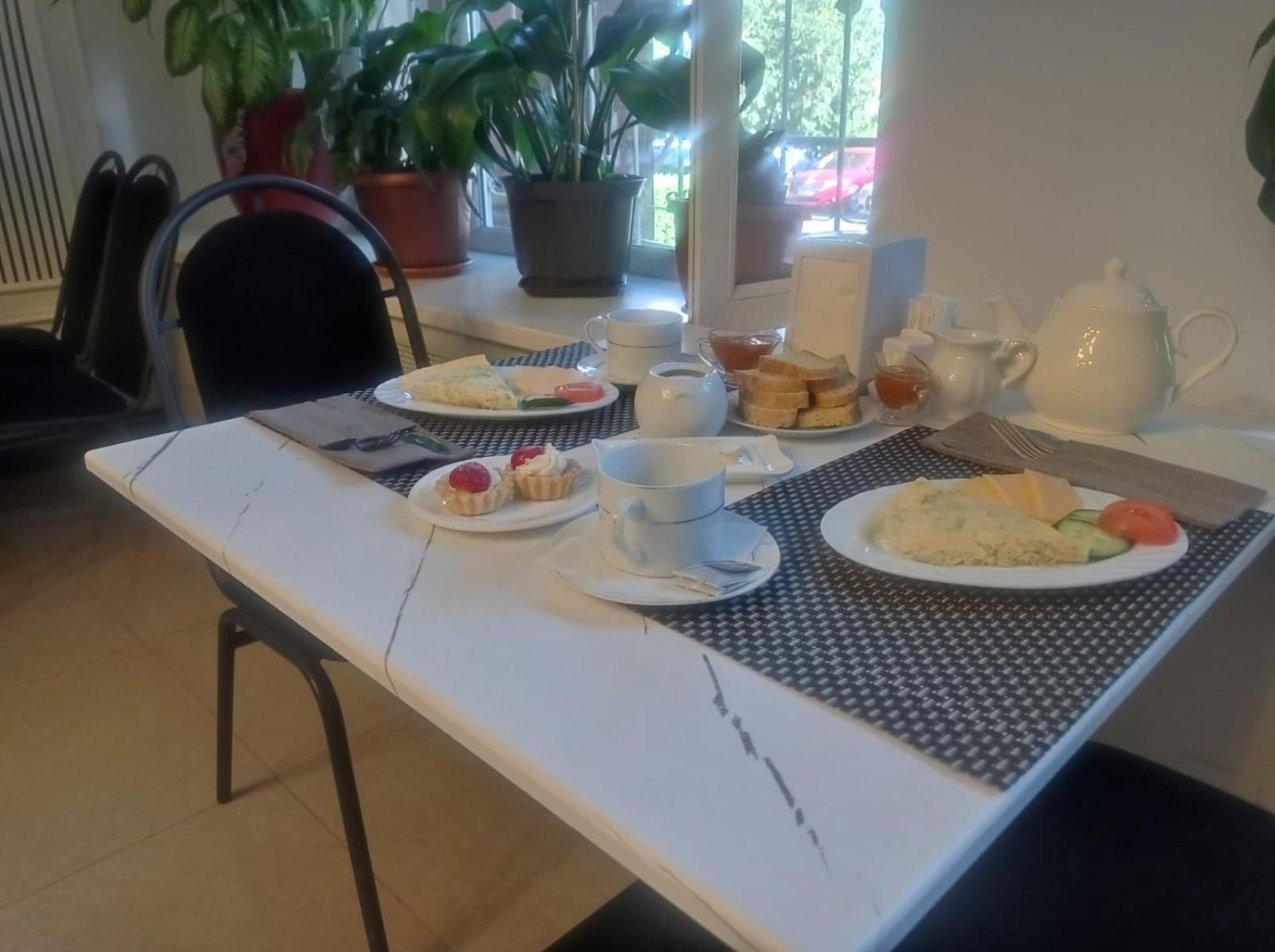Ajour Otel Almatı Dış mekan fotoğraf