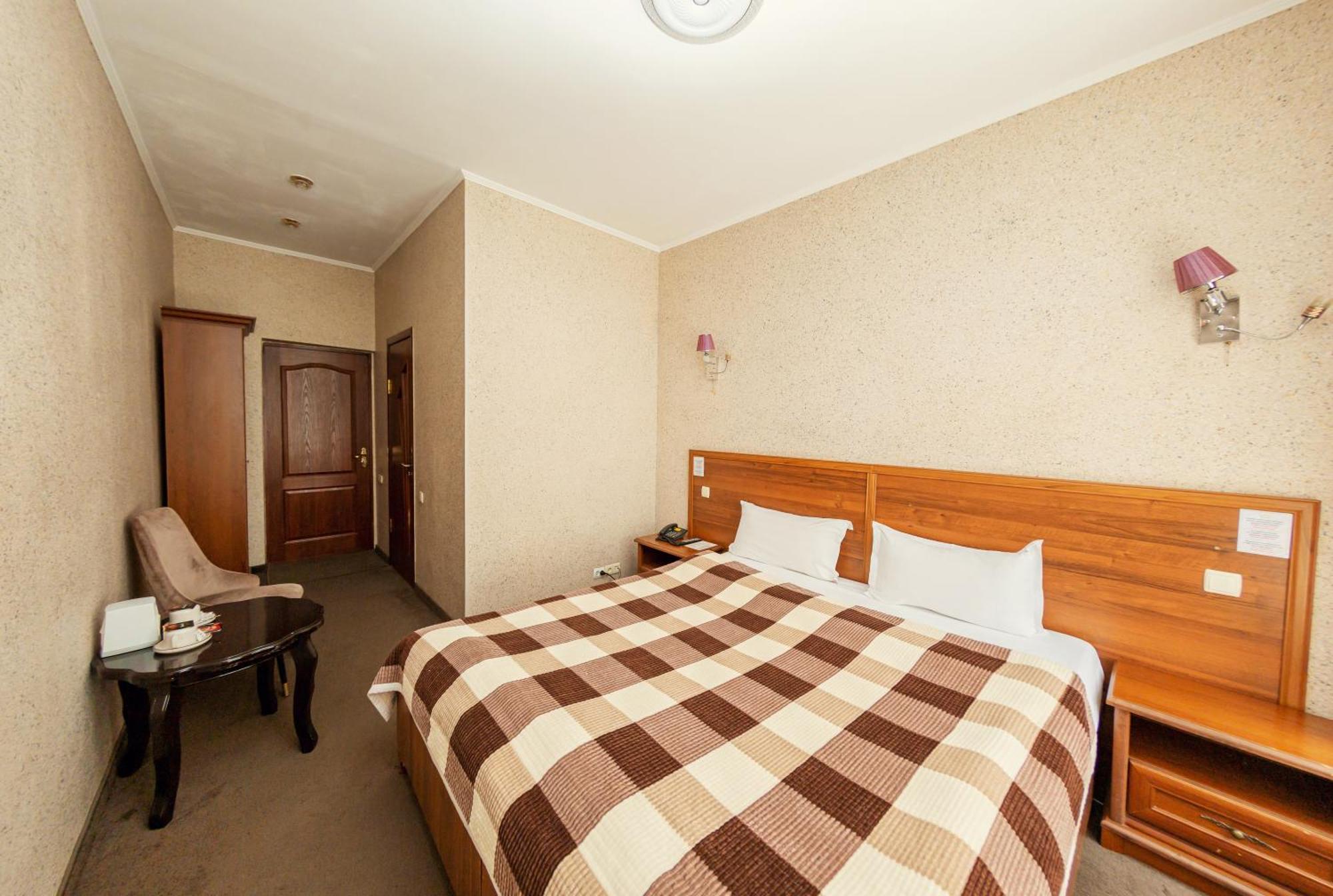 Ajour Otel Almatı Dış mekan fotoğraf