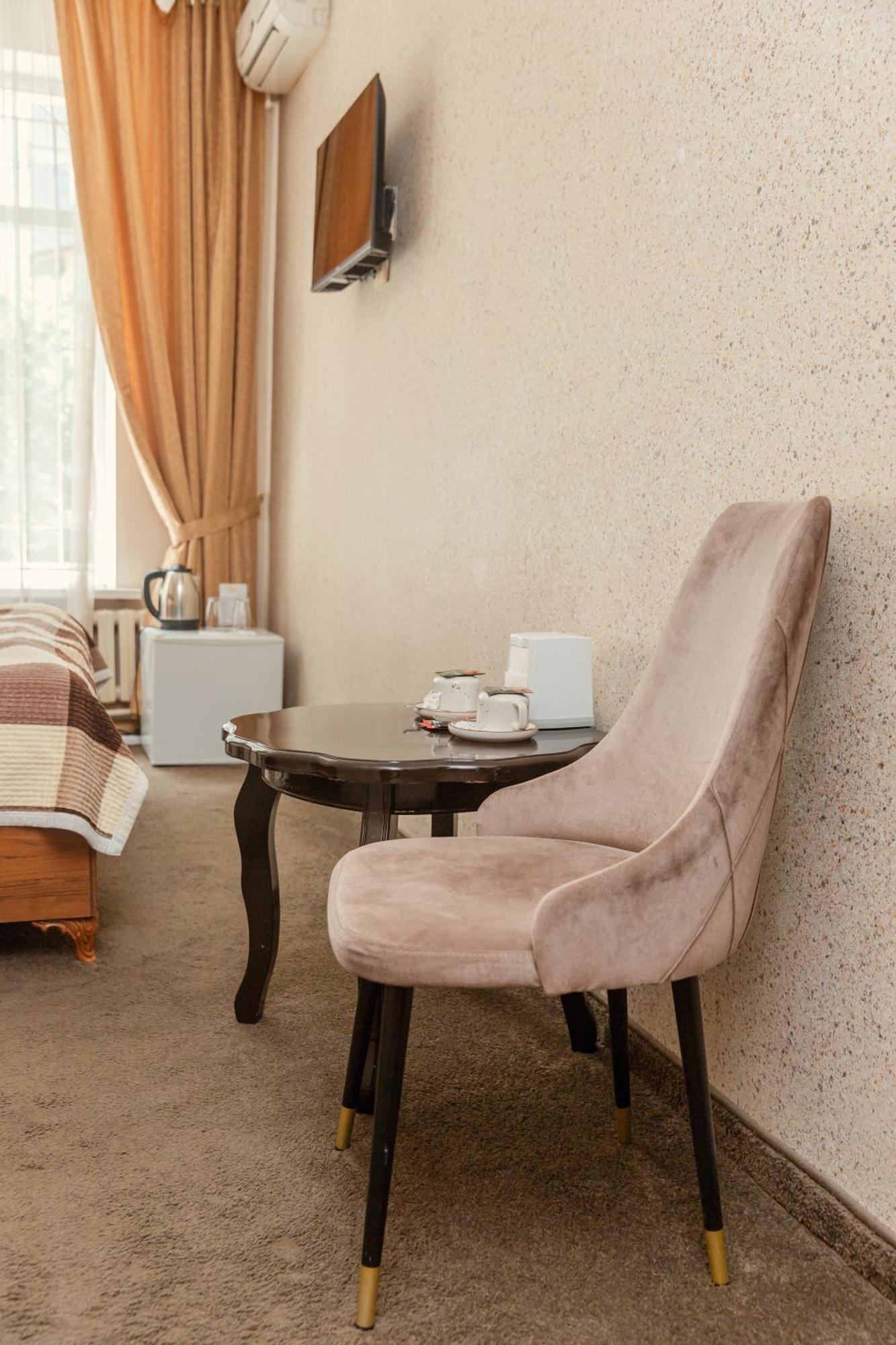 Ajour Otel Almatı Dış mekan fotoğraf